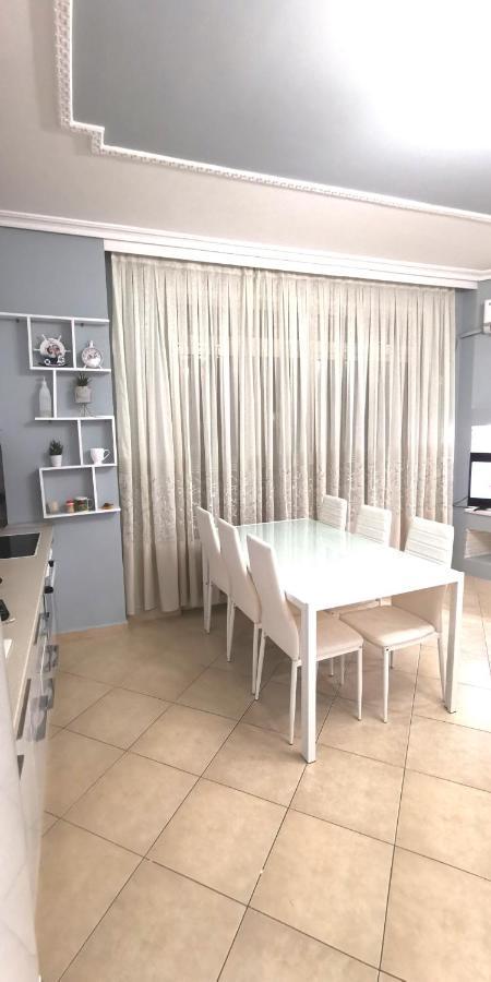 Vasos Apartment Durrës Esterno foto